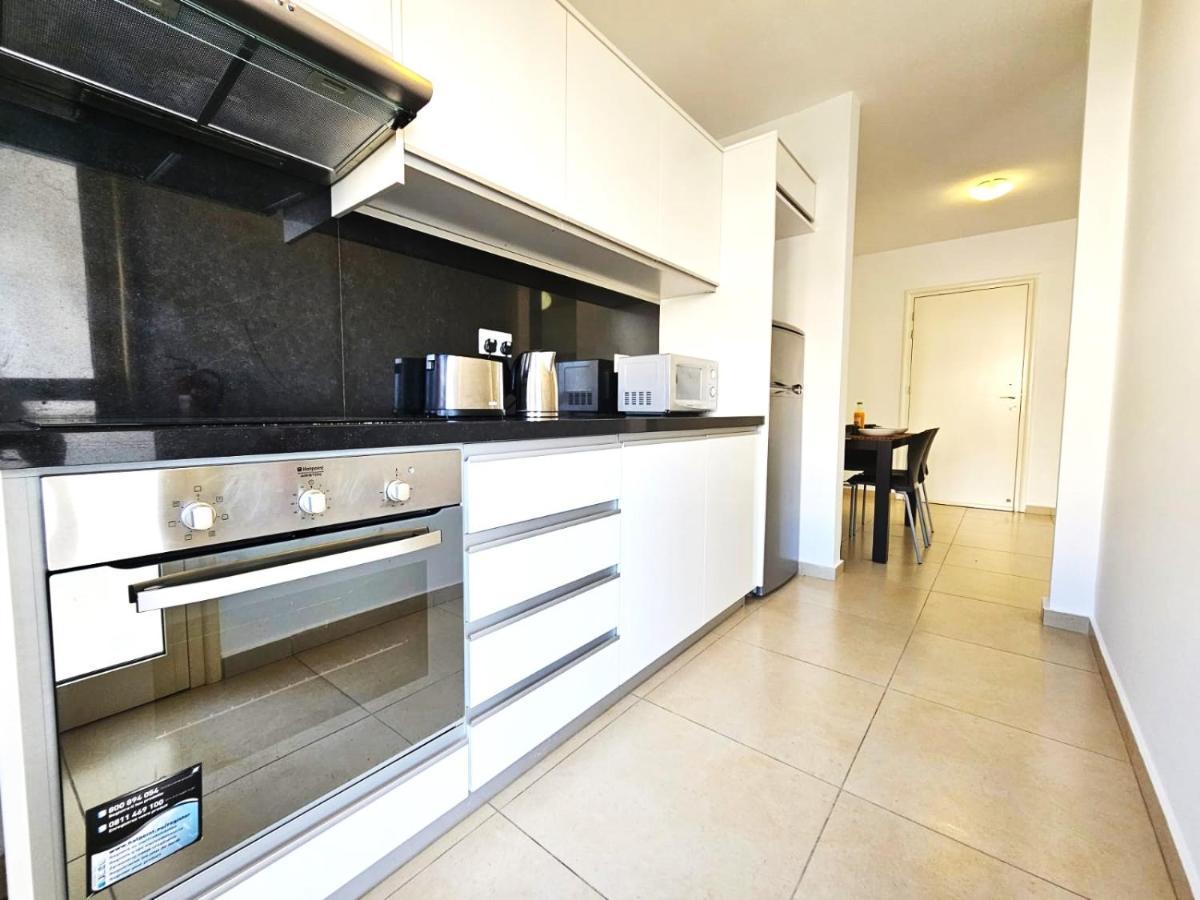 Elysia Park Apartments Pafos Exterior foto