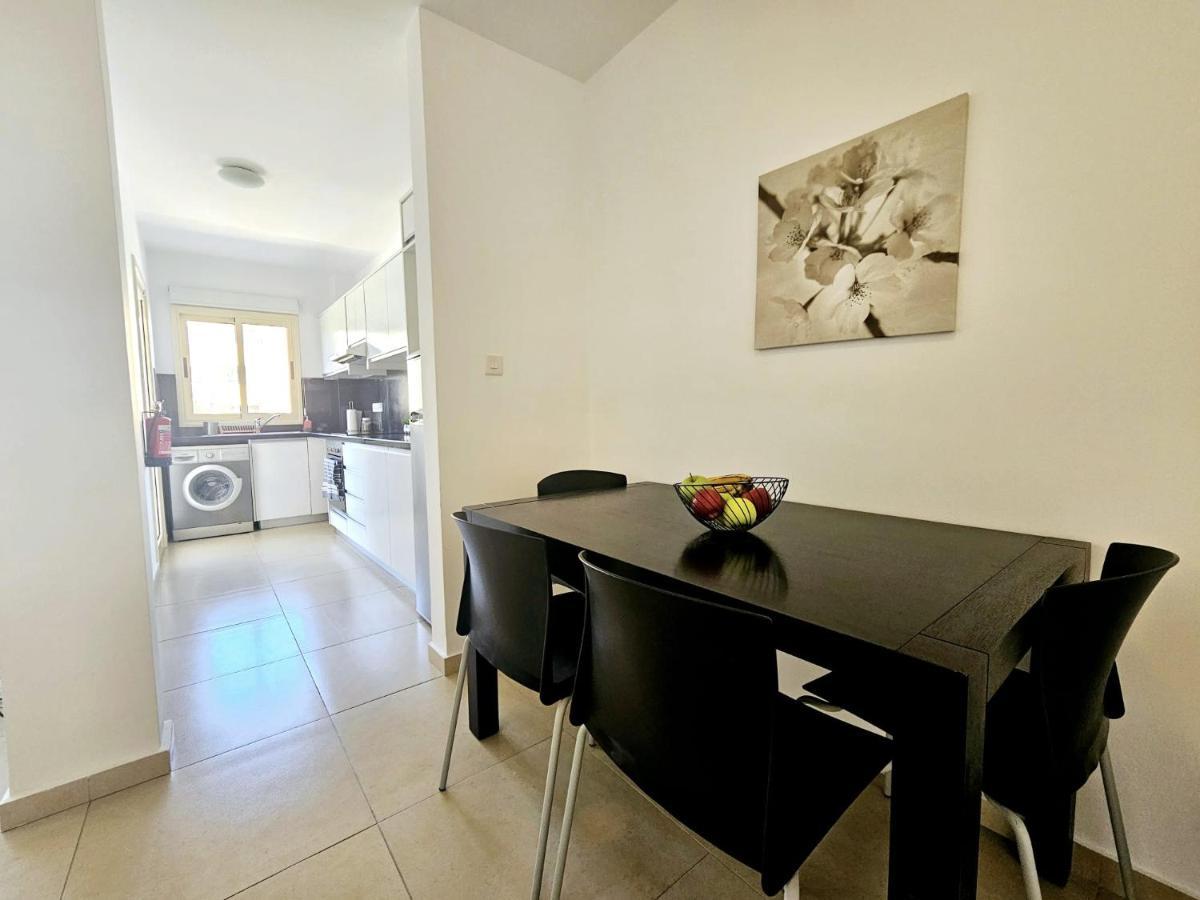 Elysia Park Apartments Pafos Exterior foto