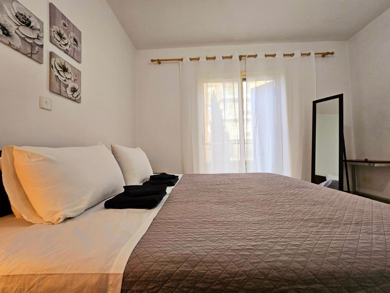 Elysia Park Apartments Pafos Exterior foto