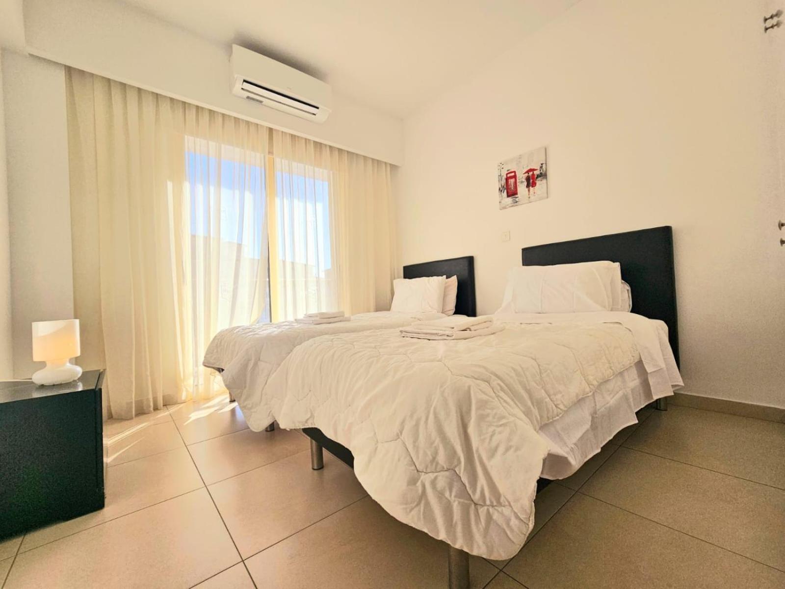Elysia Park Apartments Pafos Quarto foto